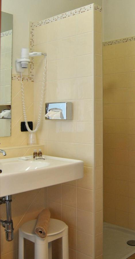 Hotel Aquila Castelfranco Emilia Phòng bức ảnh
