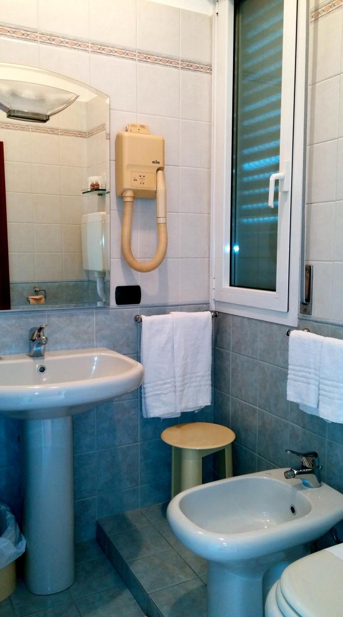 Hotel Aquila Castelfranco Emilia Phòng bức ảnh
